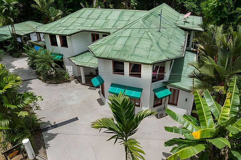 Private Jungle Home Surrounded by 2 Creeks